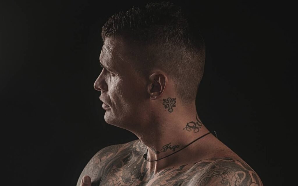 15 Cool Neck Tattoo Ideas for Men
